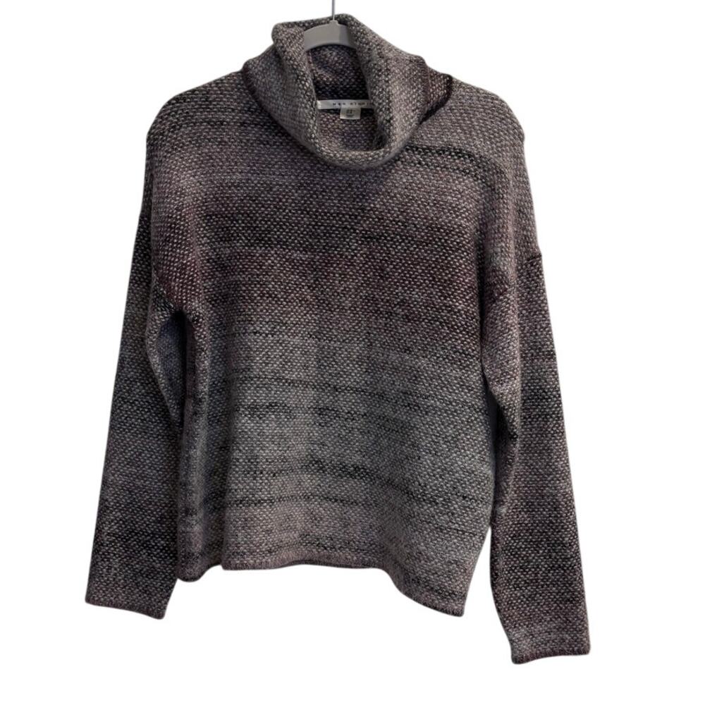 Max Studio Size Medium Turtle Neck Gradient Sweater Elegant Soft Classic